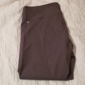Salar solid powerhold capri